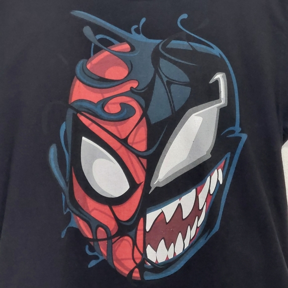 Marvel Other - Boy's Marvel Spider-Man Venom Mask Split  Graphic Tee Black Large.